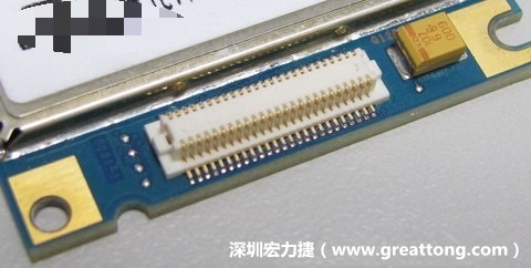PCBA大講堂：板對板連接器下面裸銅設計，造成模組功能不良