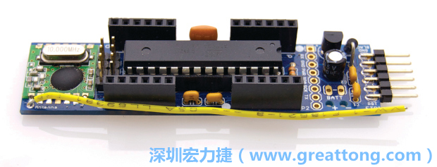 JeeLabs的尚?克勞德?威普樂（Jean-Claude Wippler）以RBBB為基礎(chǔ)設(shè)計(jì)出JeeNode，JeeNode使用不同的排針并加裝了SPI無線端口以提供無線傳輸使用。 使用EAGLE